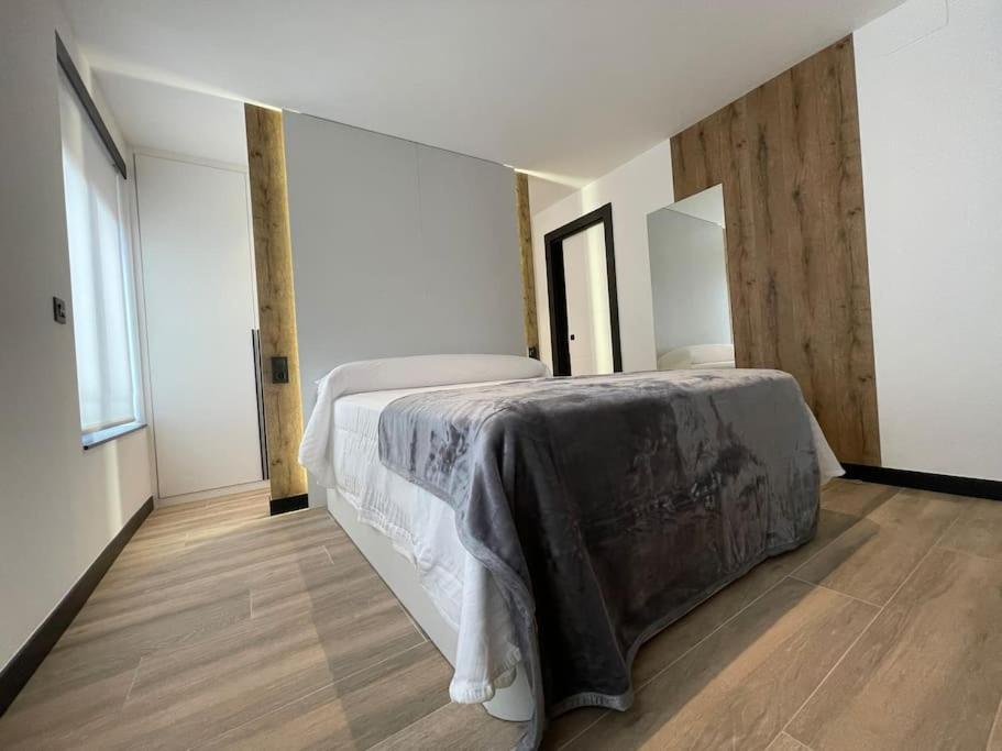 Apartment Mk77 Serranos *